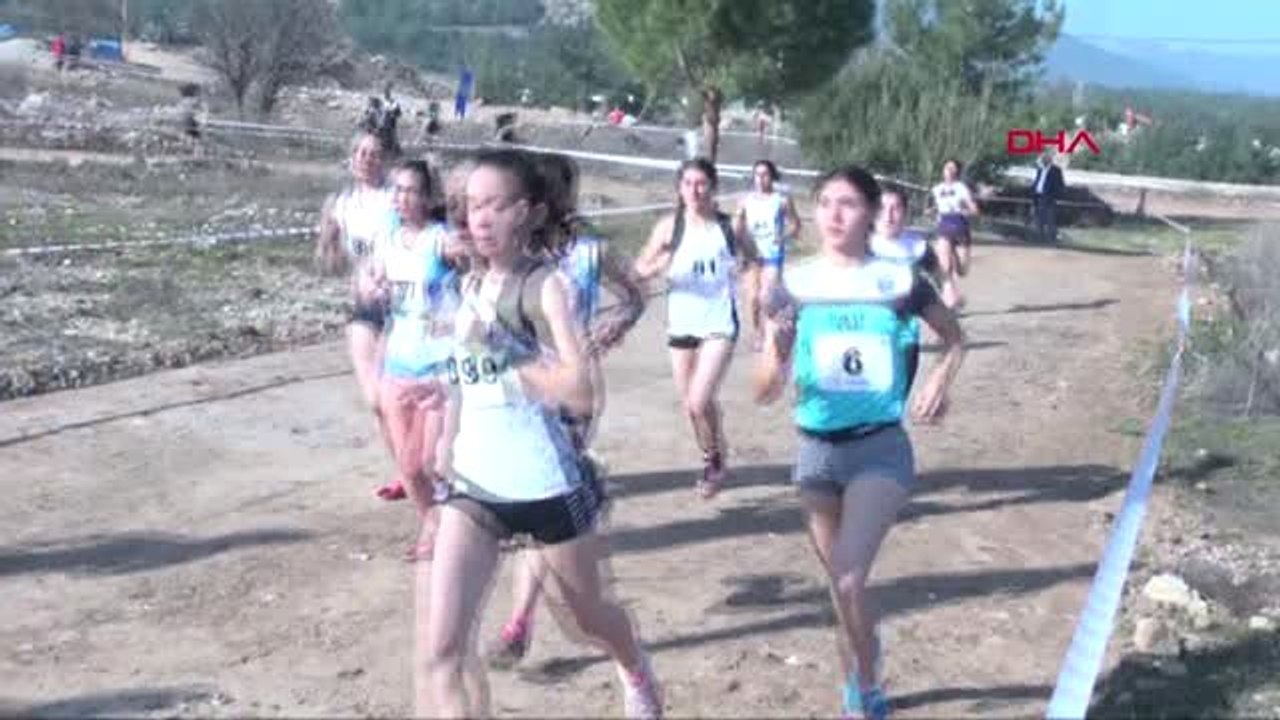 Spor Türkiye Kros Ligi'nin Finali Denizli'de Yapıldı