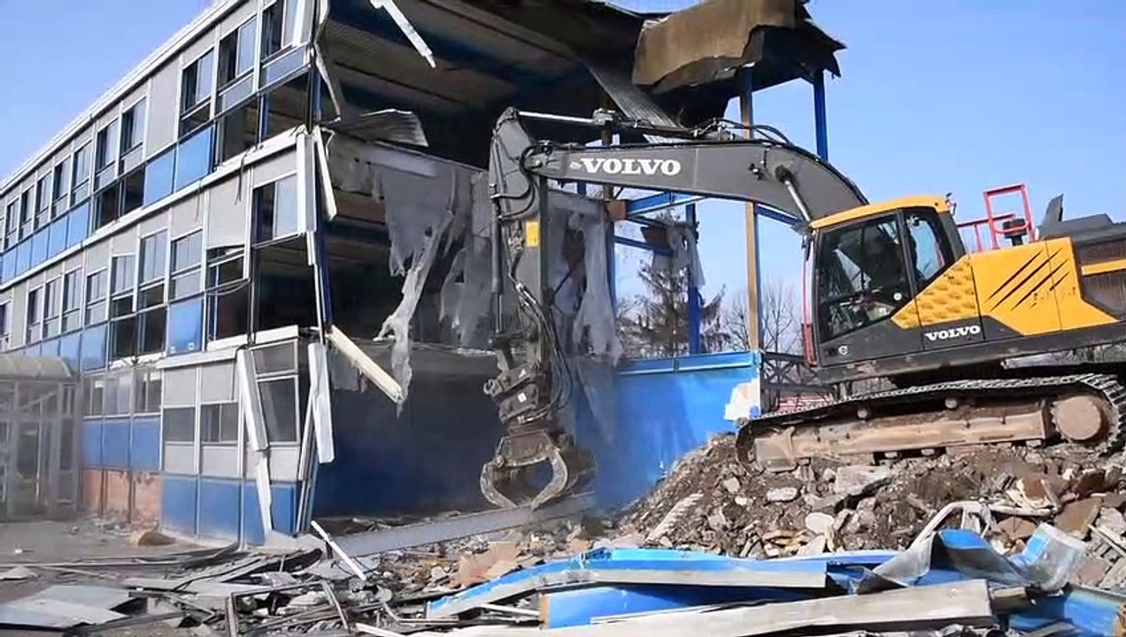 DEMOLITION COLLEGE ANNE FRANK MONTCHANIN