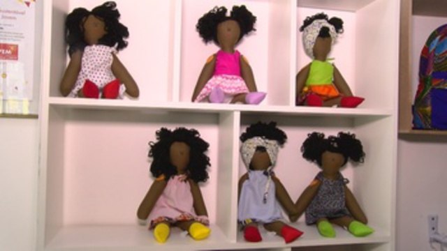 Brasil abre la primera tienda de muñecas negras para promover la diversidad
