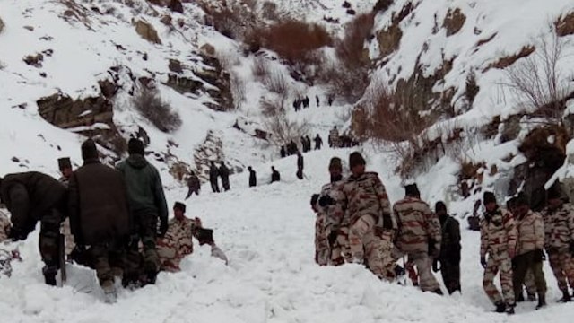 One army jawan dead, five missing after avalanche hit HP's Shipka La sector
