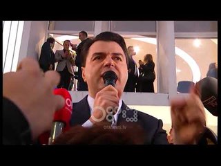 Ora News - Deputetët firmosin lënien e mandateve, Basha: Vendim i vështirë, por s'kemi rrugë tjetër