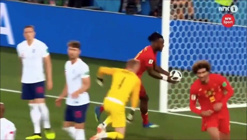 Michy Batshuay Fail Celebrate By Kicking The Ball At His Face Video Dailymotion
