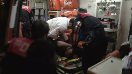 Alkollü sürücü uygulama yapan polise  pikabıyla çarpıp kaçtı