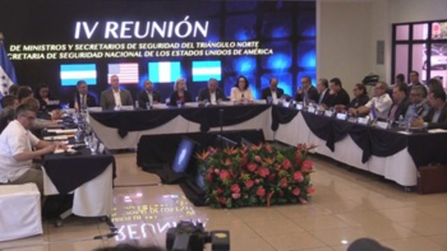 EE.UU. exige detener caravanas de centroamericanos que generan inestabilidad