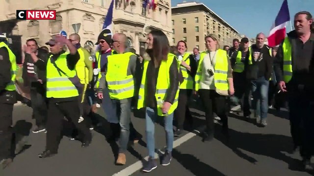 A travers le grand débat national, Emmanuel Macron est en campagne