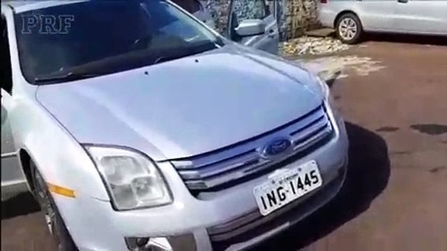 PRF apreende Fusion carregado com 20 mil carteiras de cigarro