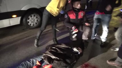 Adana Alkollü Sürücü, Kamyonet ile Polise ve Bir Vatandaşa Çarpıp Kaçtı