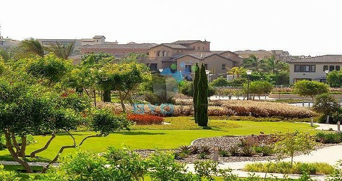 شالية بموقع مميز للبيع في مراسى كاتانيا الساحل الشمالى