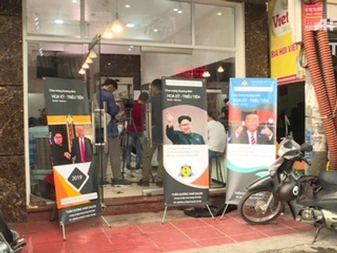 Las cabelleras de Trump y Kim, de moda en Vietnam