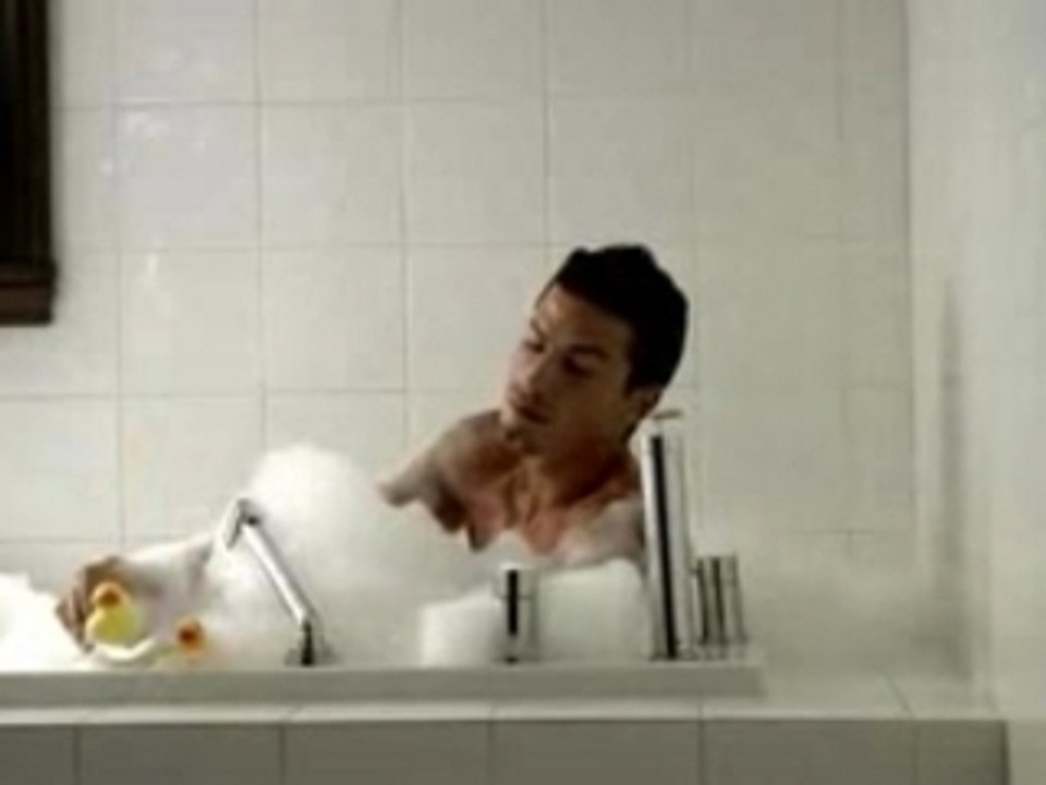 Pub REVERSA - Plombier dans le bain