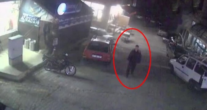 Ayvalık'taki Deprem Anının En Net Görüntüsü Ortaya Çıktı! Büyük Panik Kamerada