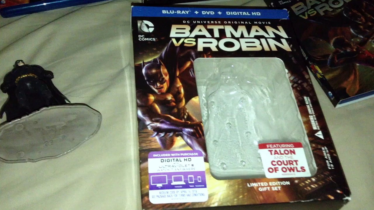 Batman VS Robin Blu-Ray/DVD/Digital HD Giftset Unboxing