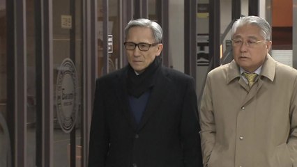 '군 댓글 공작' 김관진 1심 징역 2년 6개월...법정구속은 피해 / YTN