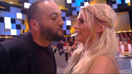 L'incroyable tour de magie de Kamel le Magicien à Kelly Vedovelli