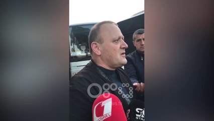 Ora News - Qytetarë nga rrethet drejt Tiranës për protestën, kreu i PD-së Shkodër: Po bëhet presion