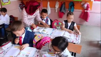 Minikler Barış Manço anısına klip çekti