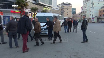 Download Video: P koment - Protesta para Kuvendit. Me mijëra nisen drejt Tiranës - Top Channel Albania