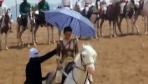 Kangana Ranaut Rides A FAKE Horse - Scene From Manikarnika The Queen of Jhansi