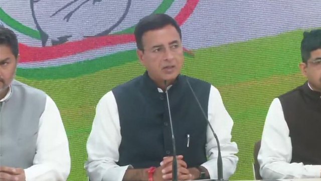 Pulwama Colen:Congress Leader Randeep Surjewala Attacks PM Modi Over Pulwama Incident |Oneindia News