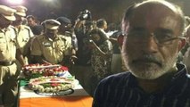 Pulwama हमले में शहीद जवान के ताबूत के साथ Selfie लेते दिखे Modi Minister k J Alphons|वनइंडिया हिंदी