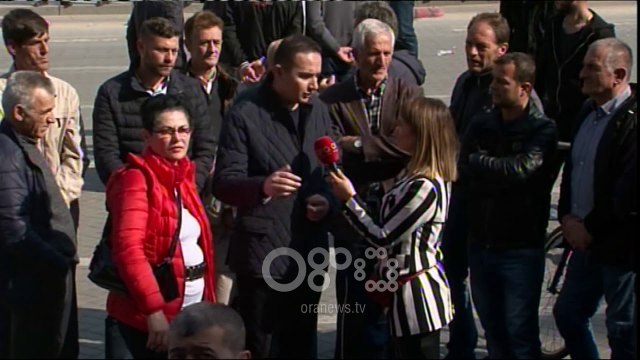 Ora News - Salianji flet si ish-deputet: Mund të jemi pa pagë por kemi mandat popullor masiv