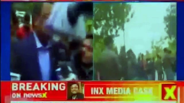 Robert Vadra Questioned at Enforcement Directorate Office | Robert Vadra Money Laundering Case Live Updates| Priyanka Gandhi | NEWSX