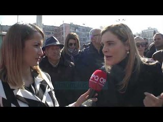 Basha e opozita marshojnë drejt Kryesisë së Kuvendit - News, Lajme - Vizion Plus