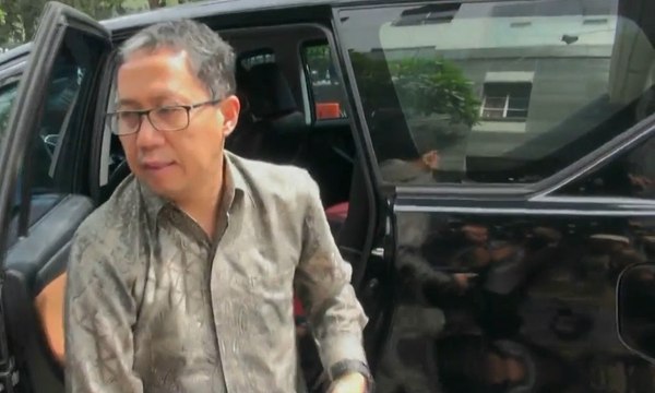 Satgas Antimafia Bola Periksa Plt Ketua Umum PSSI