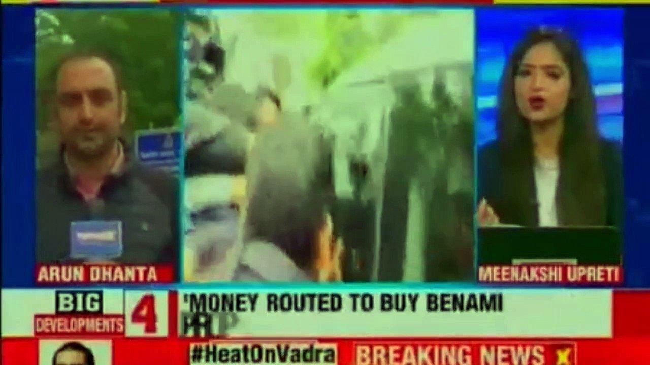 Robert Vadra Questioned by ED, Priyanka Gandhi came to drop Robert Vadra at ED Office | Robert Vadra Money Laundering Case Updates | Priyanka Gandhi | NEWSX