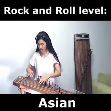 Elle joue parfaitement une chanson de Rock avec un instrument à cordes !