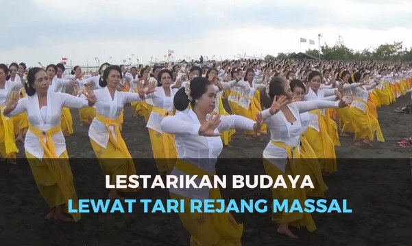 Lestarikan Budaya Lewat Tari Rejang Massal