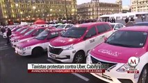 Taxistas toman el Zócalo para protestar contra Uber y Cabify