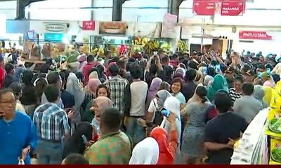 Blusukan di Pasar Modern Bintaro, Jokowi Bincang dengan Pedagang