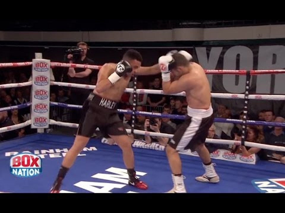WATCH! - HARLEY BENN (NIGEL BENN SON) DESTROYS ZUBKO IN 2ND ROUND ON PRO-DEBUT (FOOTAGE)