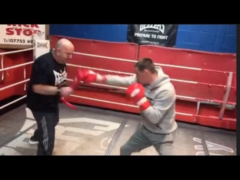 CAN LIAM WALSH SILENCE FLOYD MAYWEATHER & GEVONTA DAVIS? - SMASHING THE PADS WITH GRAHAM EVERETT