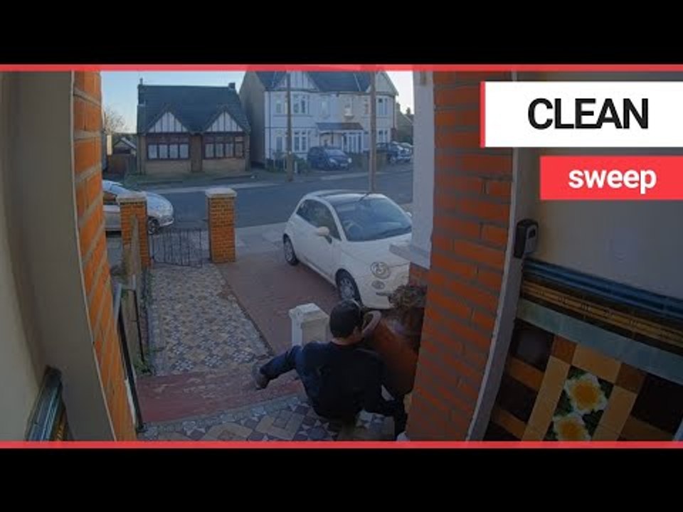 Brazen man caught on CCTV stealing antique chimney pot | SWNS TV