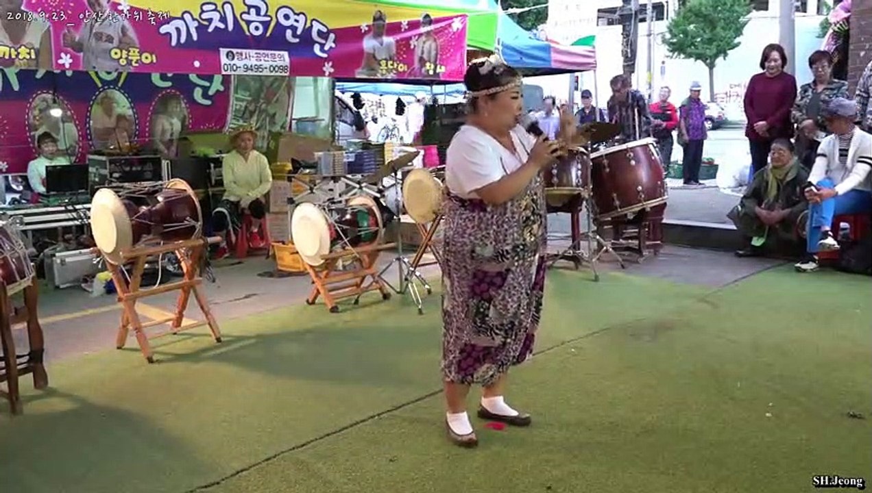 *홍단이*품바- 명절이라 공연장에 온 시어머니 조카들 앞에서 공연하려니...  _.9.23