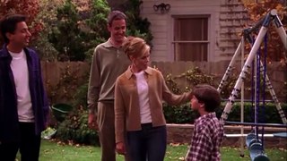 Everybody Loves Raymond S7 E9