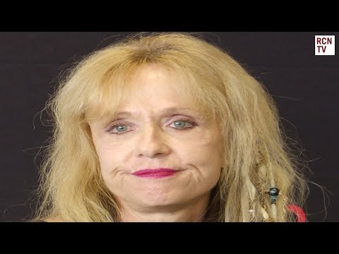 Linnea Quigley On Handling An Actual Zombie Apocalypse