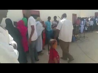 مشاركة #محمد_النصري في تخريج ابنته وشاهد مدى فرحته بيها