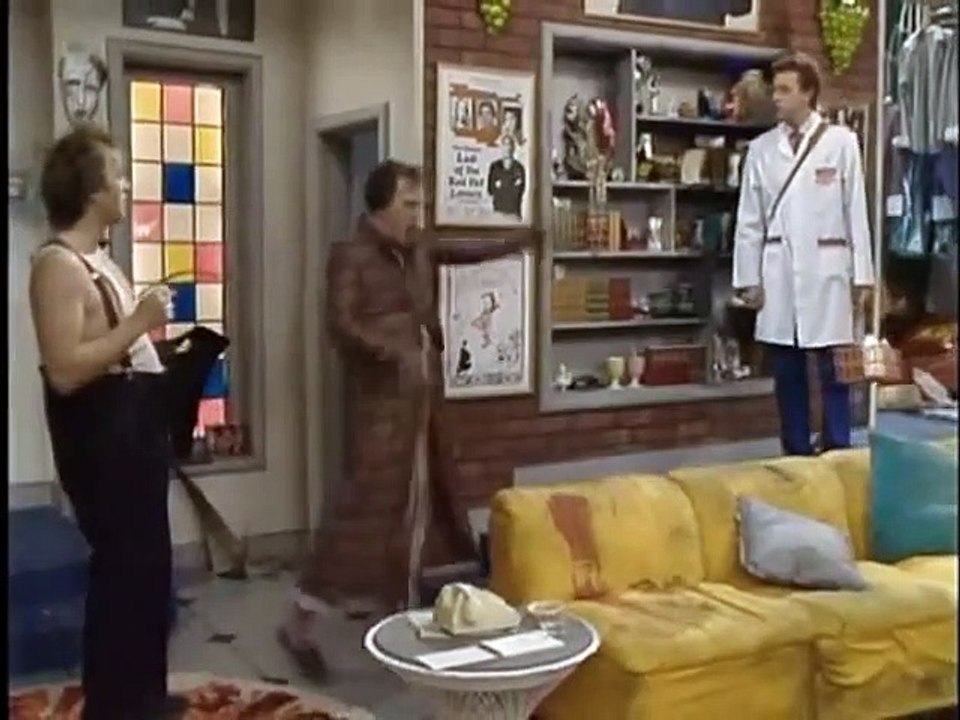 Filthy Rich & Catflap - S01E01 - Dead Milkmen