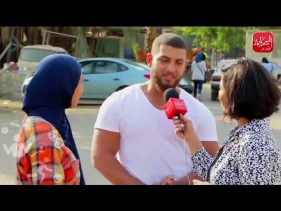 شوووف الحكاية| الحكاية تسأل: الراجل الوسيم الجامد .. أصلع ولا بشعر؟! .. "لو شعره وقع هاخلعه"!