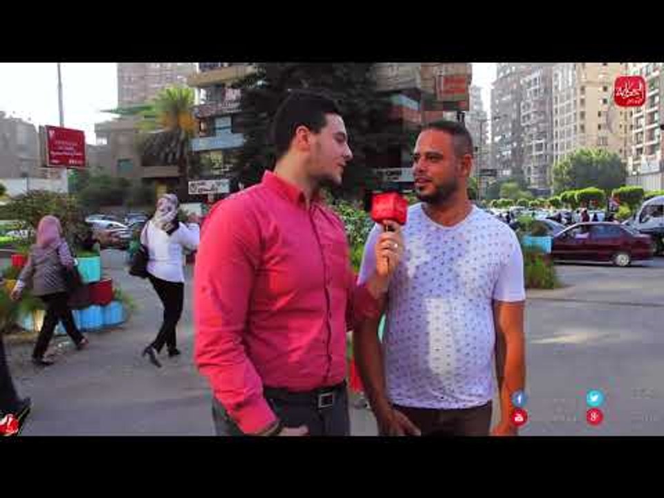 الحكاية| تعرف ايه عن عباس العقاد؟" سؤال تافه واجابات مذهلة "