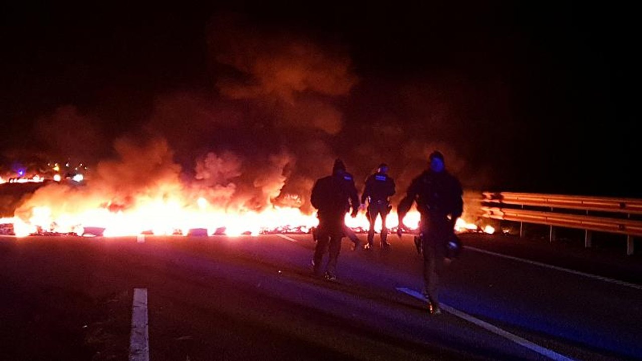 Widerstand gegen Separatistenprozess: In Katalonien brennt die Luft