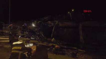 Sakarya Süt Tankeri Demiryoluna Devrildi 2 Ölü