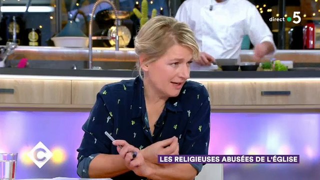Abusée par deux prêtres durant plus de 20ans, cette religieuse confie, Ma foi en Dieu est restée intacte - Regardez