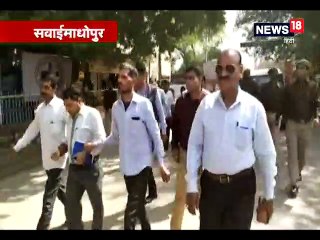 VIDEO: एसीबी ने स्किल डेवलपमेंट अधिकारी को रिश्वत लेते रंगे हाथ गिरफ्तार किया