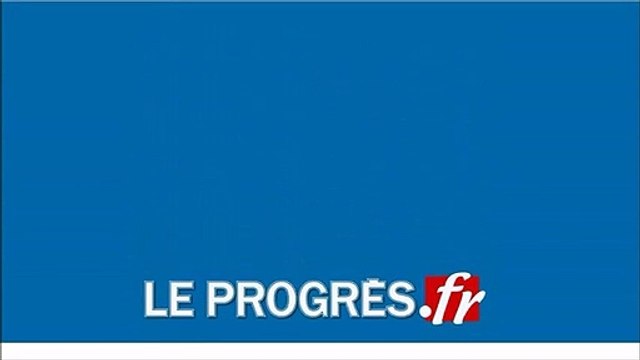 LE BUS DES CRS CAILLASSE LORS DE L'ACTE XIV DES GILETS JAUNES A LYON