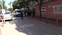 Kavgada Parke Taşıyla Yaralanan Kişi Öldü - Adana