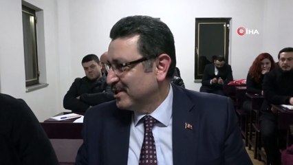 Türklerin İlk Kullandıkları Alfabeyi Öğreniyorlar